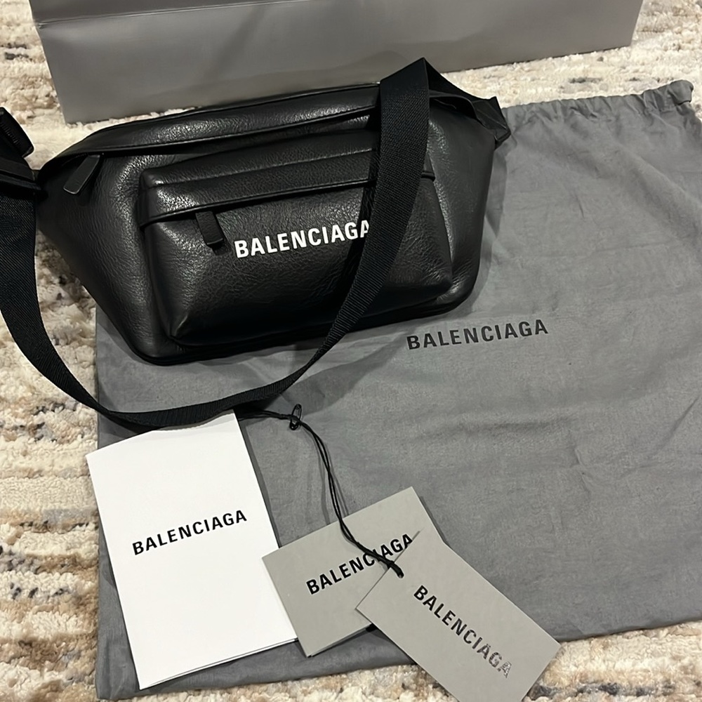 Balenciaga belt bag